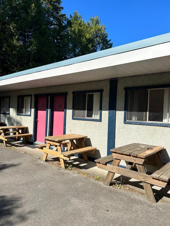 Dolphin Motel Tofino Dış mekan fotoğraf